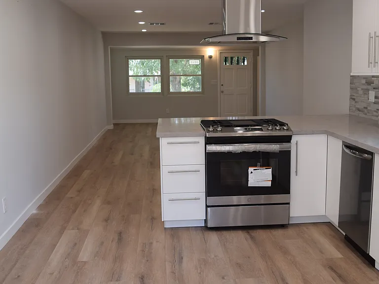 8848 Katherine Ave — Photo 21