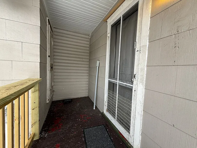 137 E Pine Grove Rd #A — Photo 17