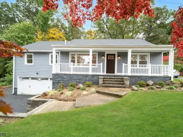 155 Sicomac Ave, Midland Park Boro, NJ 07432