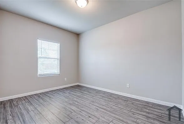5219 Amistad Ave — Photo 15