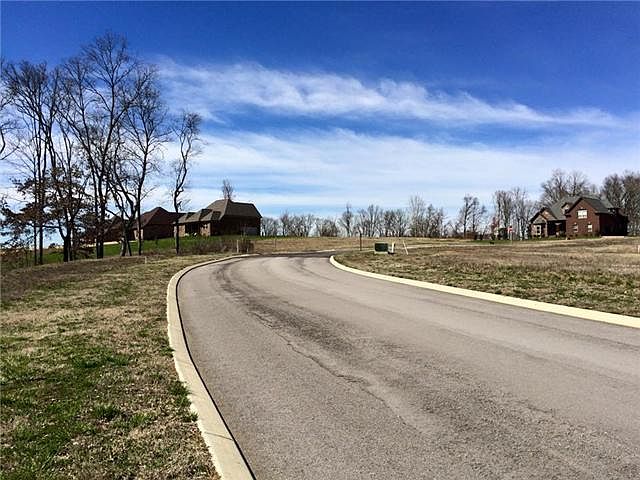 2nd image of 10 Mallard Point