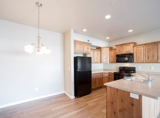 426 W 200th St N #103, Springville, UT 84663