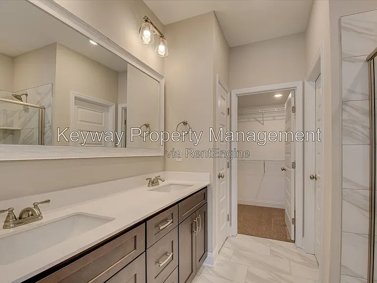 775 Bronze Way — Photo 9