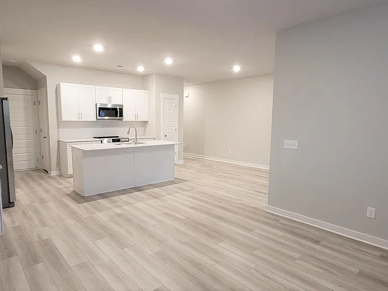 1706 Manuka Ln — Photo 7