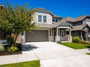 3012 NE Flagstone Ave, Bend, OR 97701