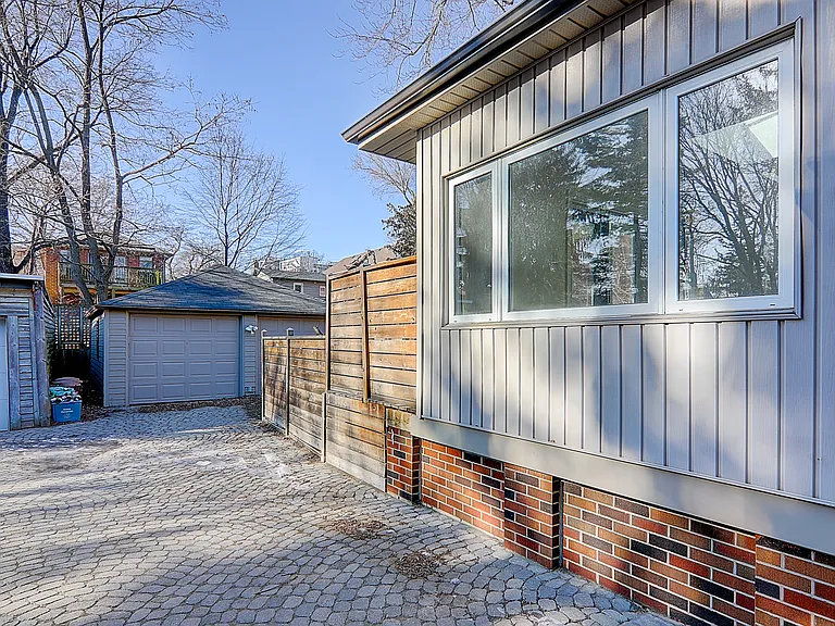 138 Fallingbrook Rd — Photo 35