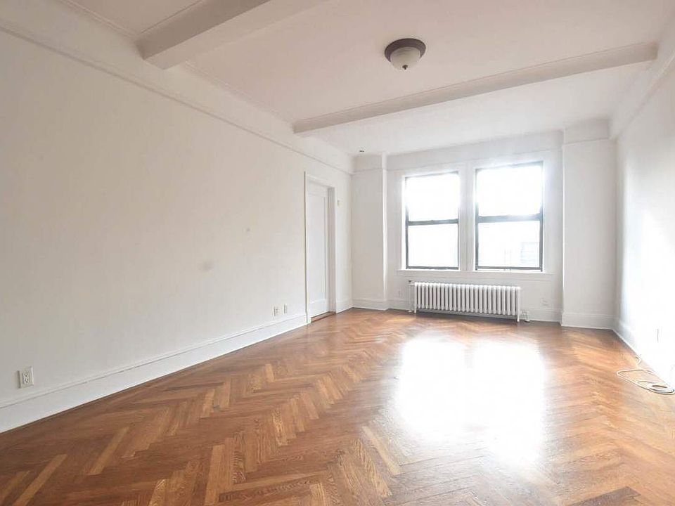 1st image of 600 W 111th St #9E