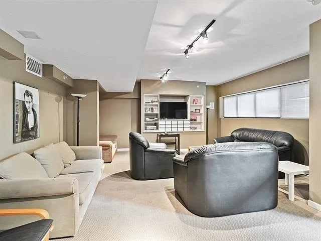 528 Rochester Ave #612 — Photo 11