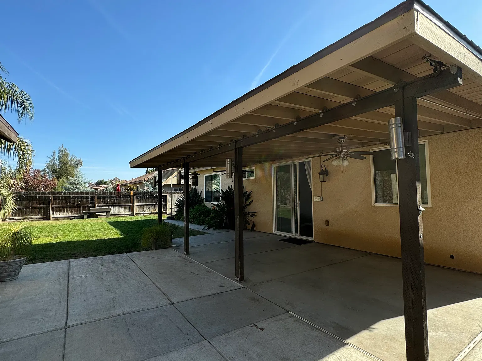 E Erin Ave, Fresno — Photo 4