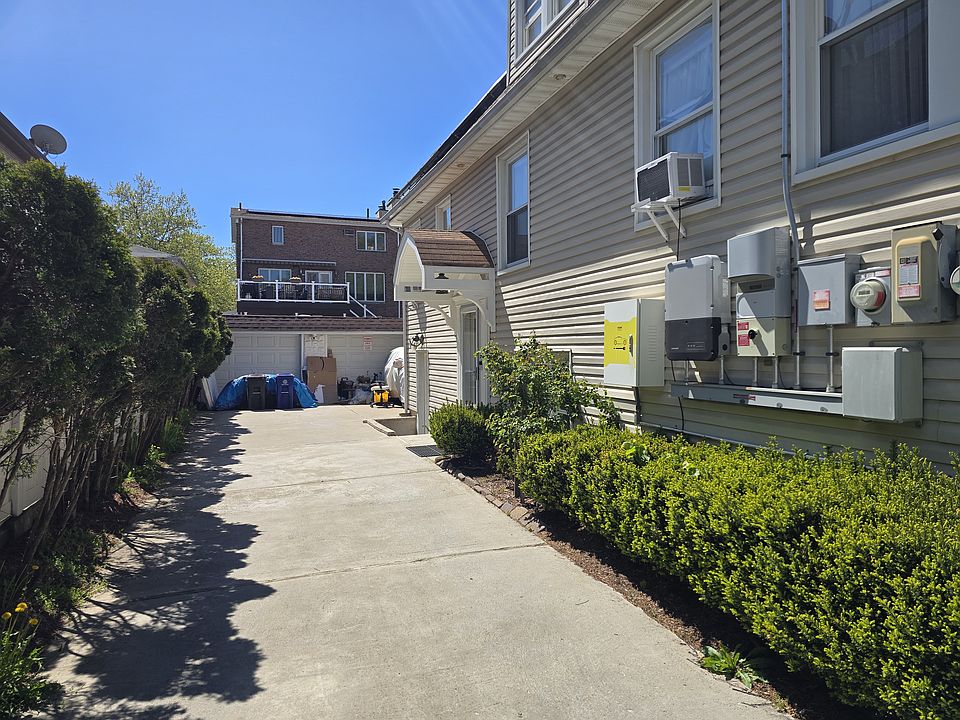 1st image of 132 Ontario Ave #B