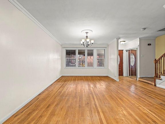 3rd image of 10210 Avenue J