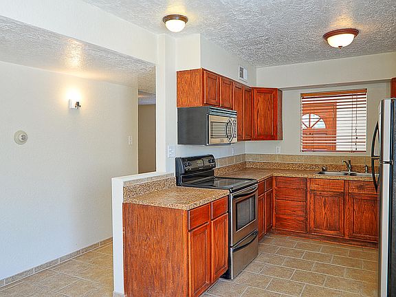 5th image of 5900 Avenida La Barranca NW