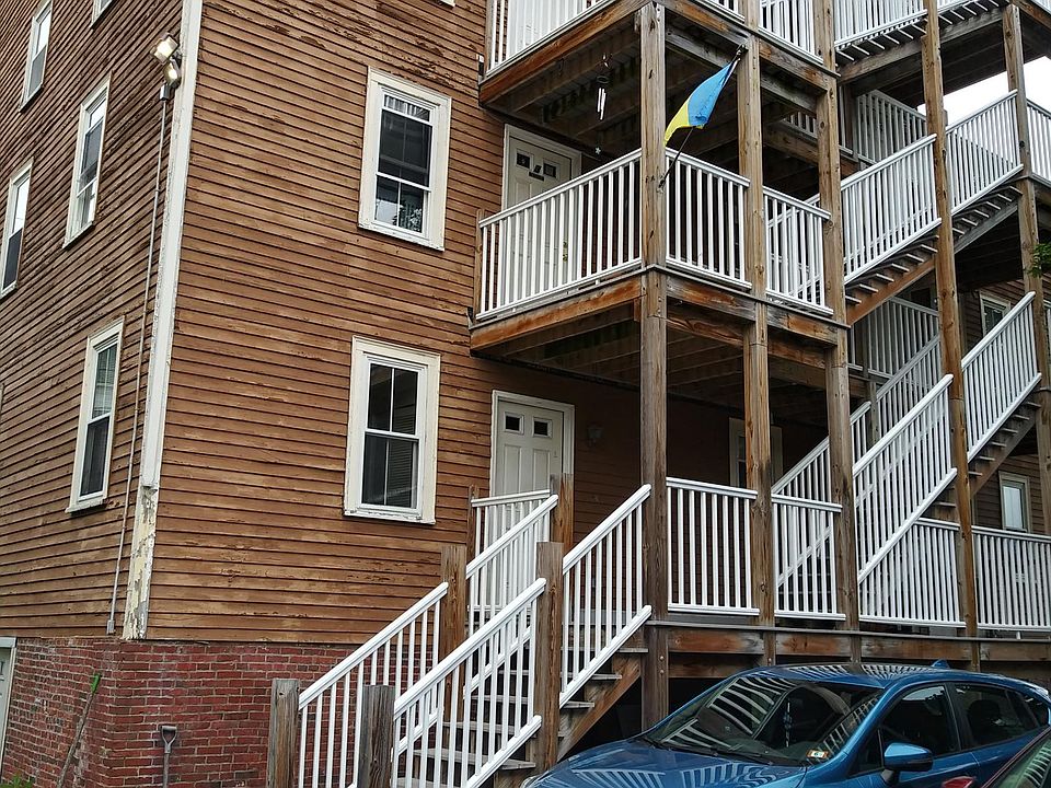 Third Story Walk-up