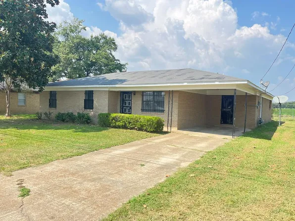 107 Harvey St, Belzoni, MS 39038