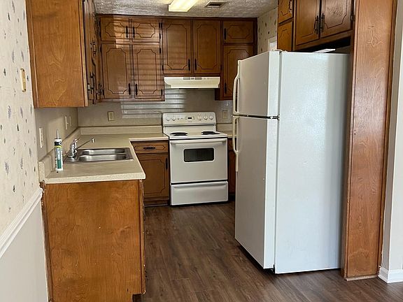 5th image of 2386 Rosedale Rd