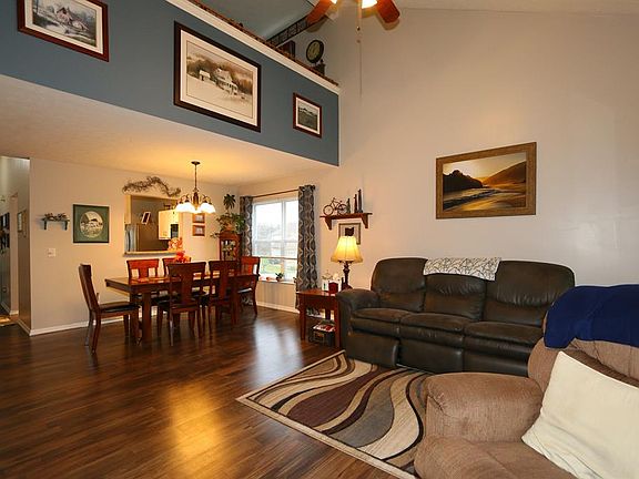 5th image of 236 Wood Forge Cir