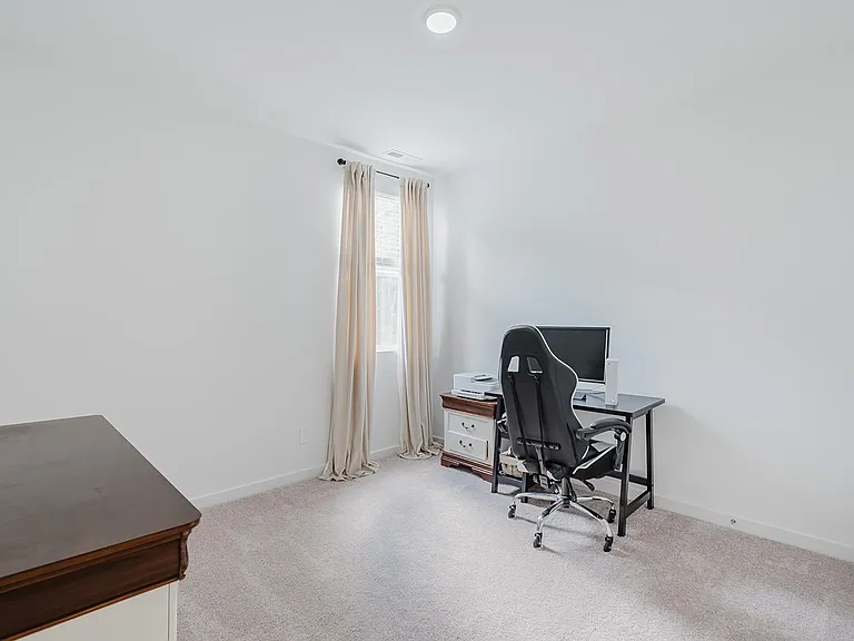 9016 Gant Dr — Photo 23