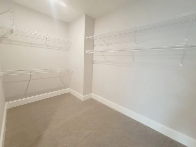 2385 Sweet Valley Hts — Photo 30