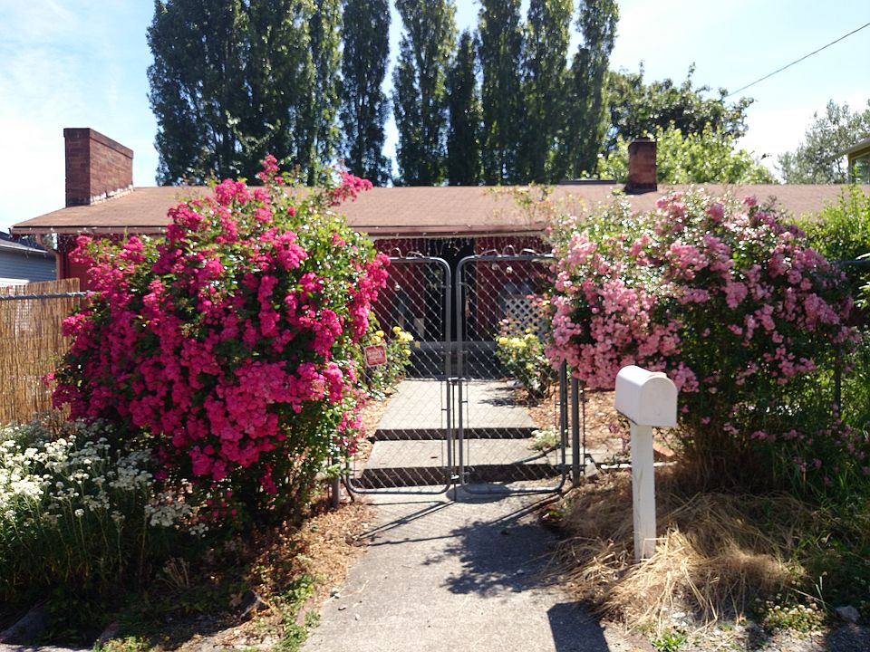 1st image of 5908 32nd Ave S