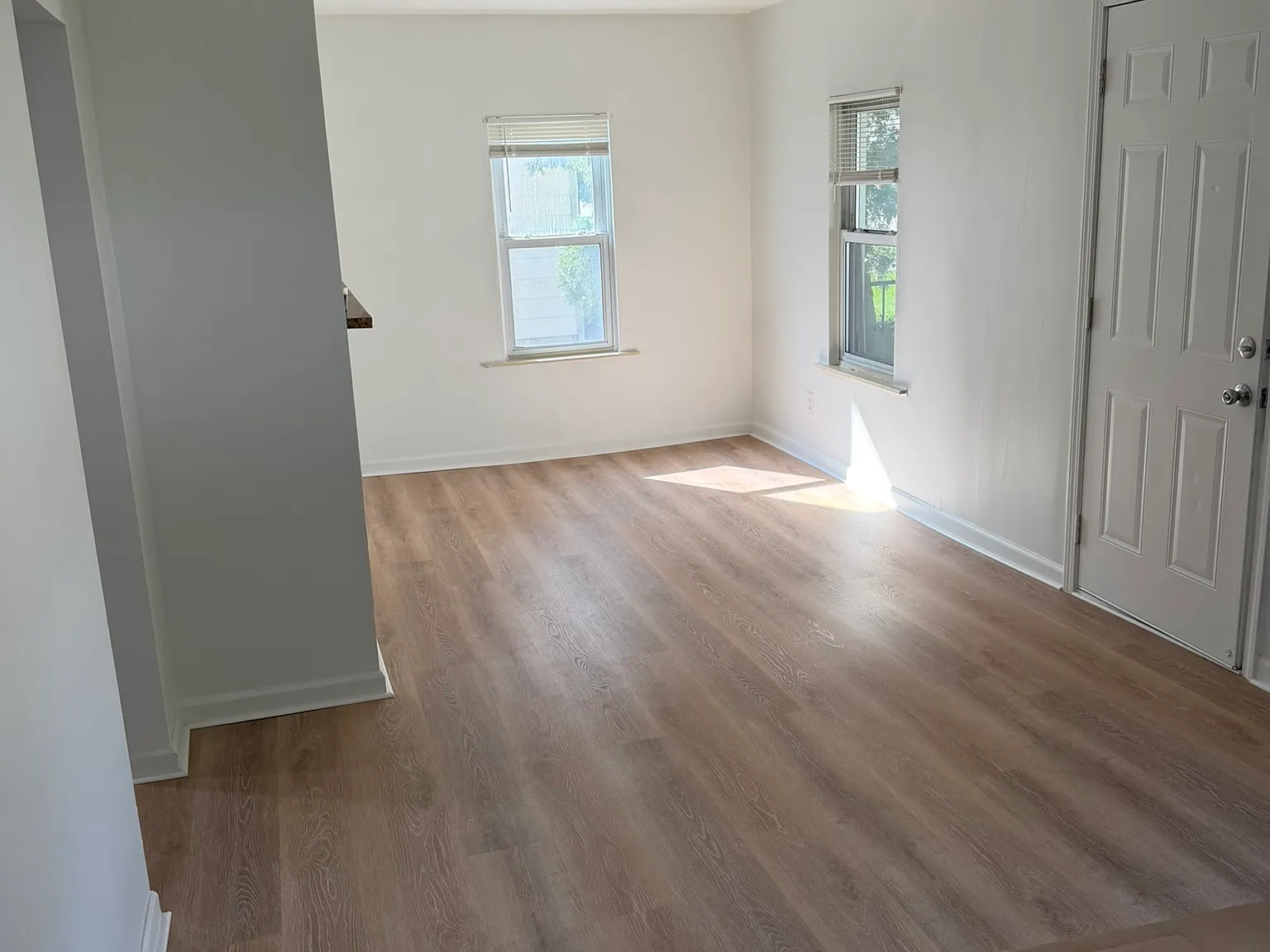 2 bed, 816 sqft, $1,550 — Photo 4