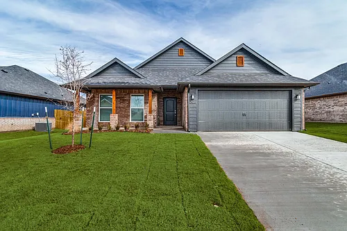 2905 Orchid Dr Photo 1