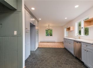 9 Christian Hill Rd, Westerly, RI 02891