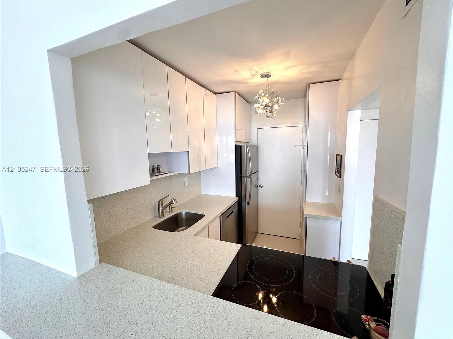 Triton Tower Condo — Photo 4