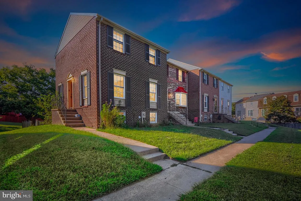 3 bed, 1400 sqft, $2,700 — Photo 1