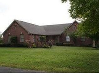 113 Hogans Mill Pkwy, Dry Ridge, KY 41035