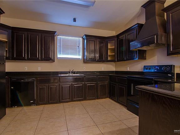 5th image of 4008 Ebony Ave