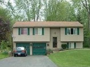 7854 Raglan Dr NE, Warren, OH 44484