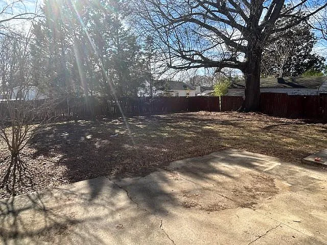 824 High St — Photo 3
