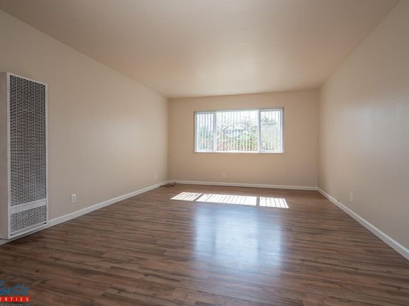3rd image of 5019 Wilder Dr APT B