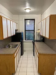 Rented by Chana Ofek, LREB