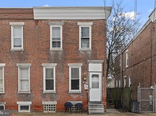 910 Mechanic St, Camden, NJ 08104
