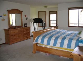 13325 SW Tapadera St, Beaverton, OR 97008