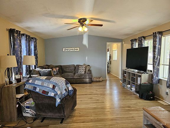 5th image of 609 N Almon St Spc 3046