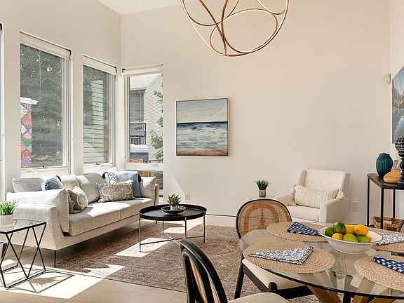 3rd image of 223 Prospect St #1