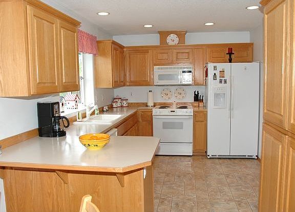 Great Kitchen w/Sunet Views