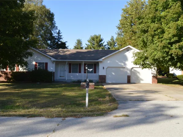 55 Sugarwood Dr, Jerseyville, IL 62052