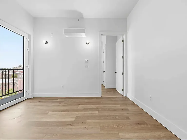 89-25 162nd St #205 — Photo 7