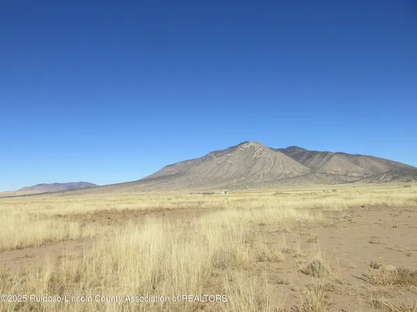 Basin St, Carrizozo, NM 88301