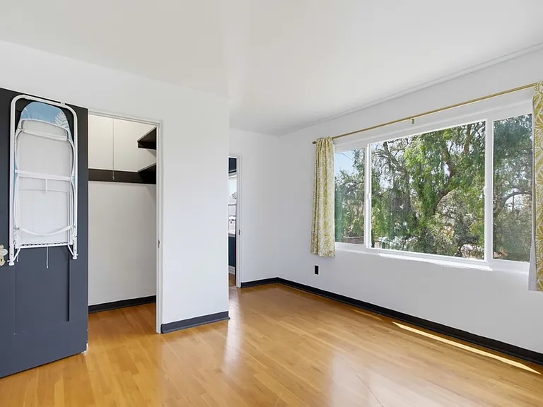 2615 Myrtle Ave — Photo 70