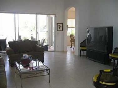 4th image of 9079 Bay Harbour Cir