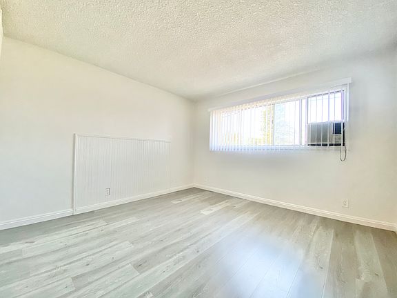 5th image of 2106 S Bentley Ave APT 4