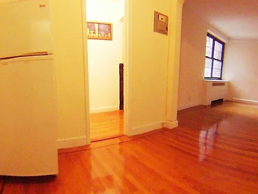 Rented by City Connections Realty | media 12