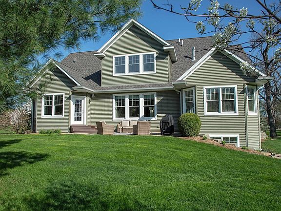 5th image of 217 Oak Ridge Cir