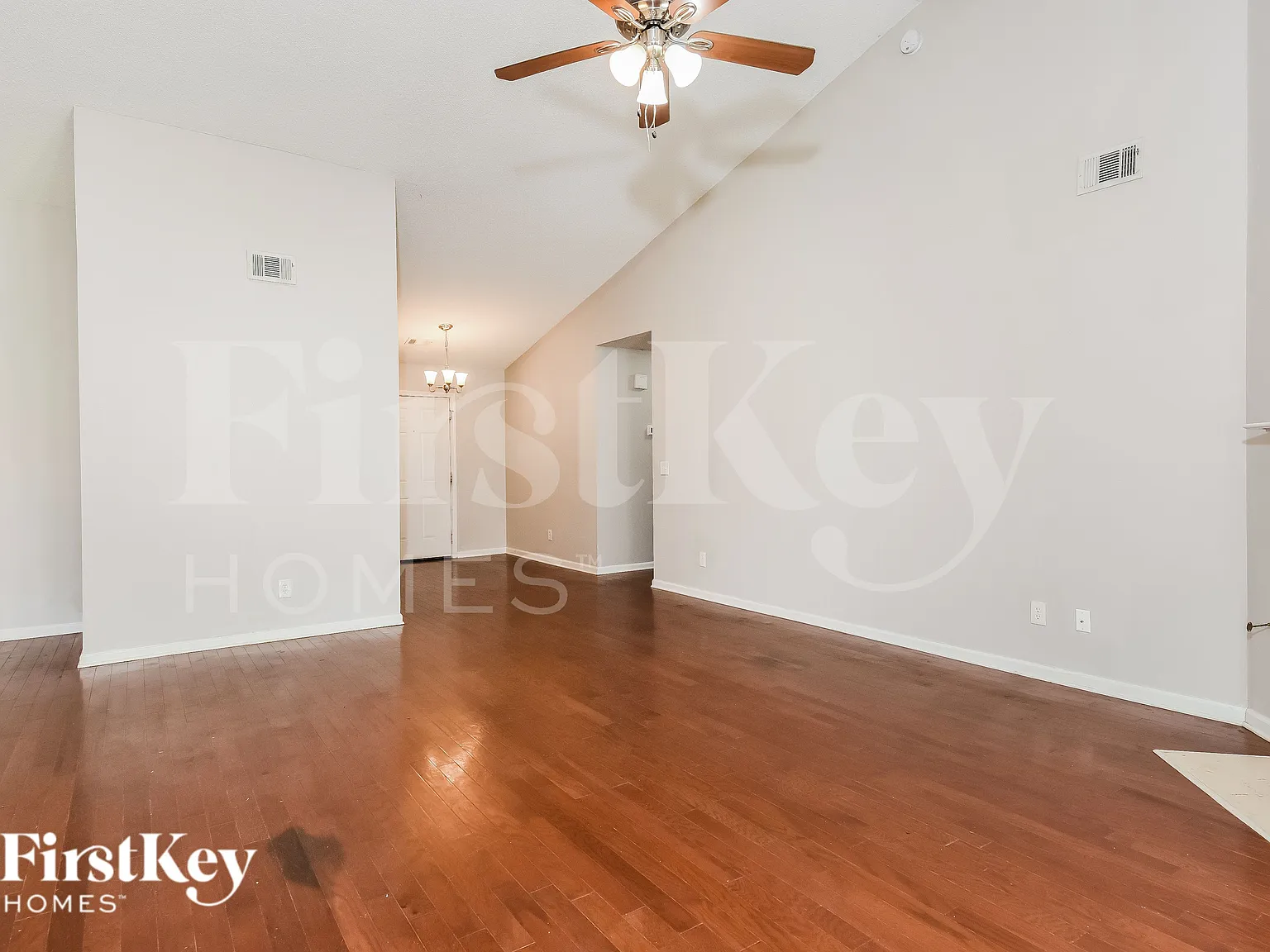 4 bed, 2.0 bath, 2168 sqft, $2,335 — Photo 3