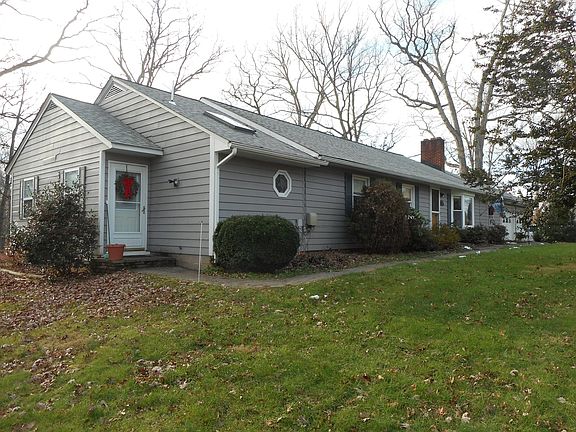 2nd image of 10433 Crockett Rd