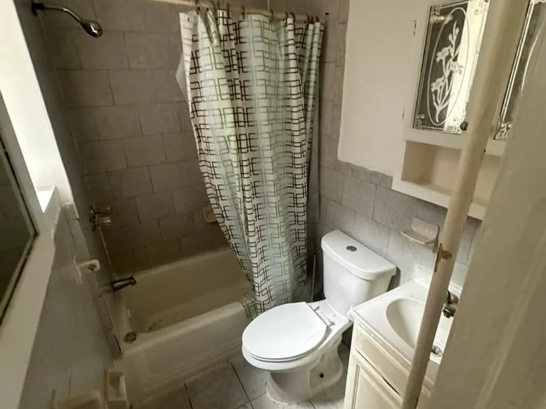 225-227 Clifton Ave #10-B — Photo 4